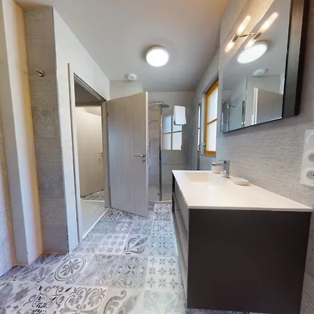 Maison Gentiane - Gite A Vakantiehuis *